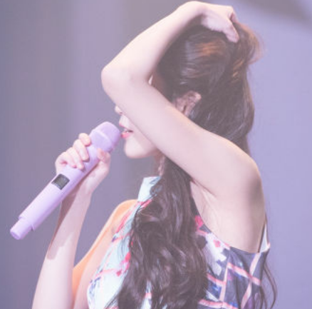 최근 아이유 콘서트 겨드랑이.JPG | 인스티즈