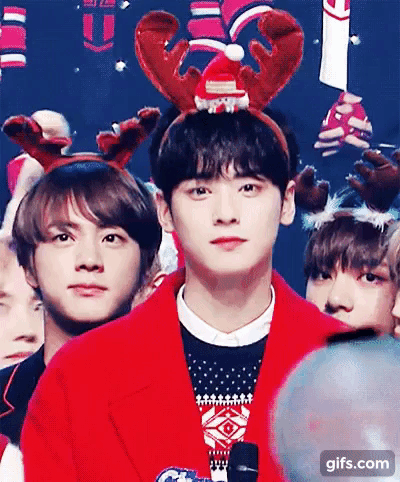 아이돌 100명이 뽐은 실물외모1위 차은우 &amp; 최고미남1위 방탄소년단 뷔 투샷.gif | 인스티즈