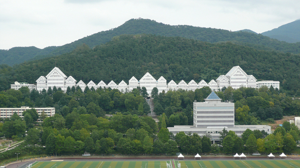 아시아에 있는 대학교 건물중 가장 긴 건물 | 인스티즈