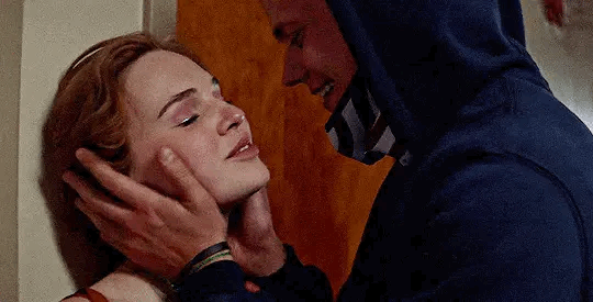 남배우들 키스신 찍을때 습관 있는거 보면 재밌지 않냐 | 인스티즈