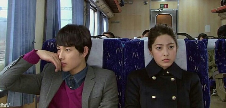 옆자리에 이쁜사람 앉았을때 특징.jpg | 인스티즈