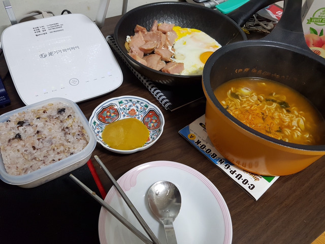 흔한 20대의 집에서 먹은 혼술 안주 + 혼밥들 .JPG | 인스티즈