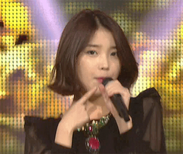 아이유 7주년 팬미팅 직찍.jpg | 인스티즈