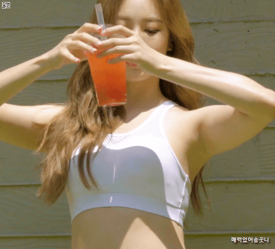 걸스데이 유라 겨드랑이.gif | 인스티즈