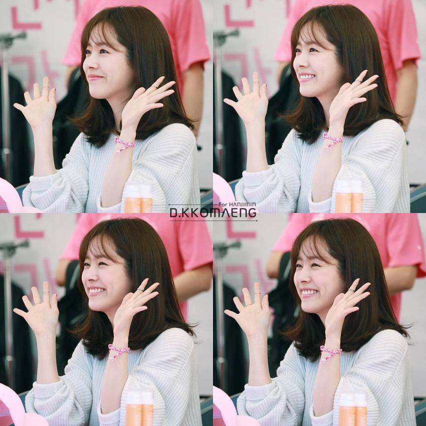 작지만 예쁜 한지민.jpgif | 인스티즈