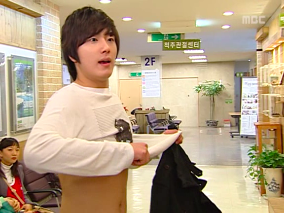 [거침없이하이킥] 민호보다 더 크게 다쳤는데 사람들이 몰라줘서 억울한 윤호.jpg | 인스티즈