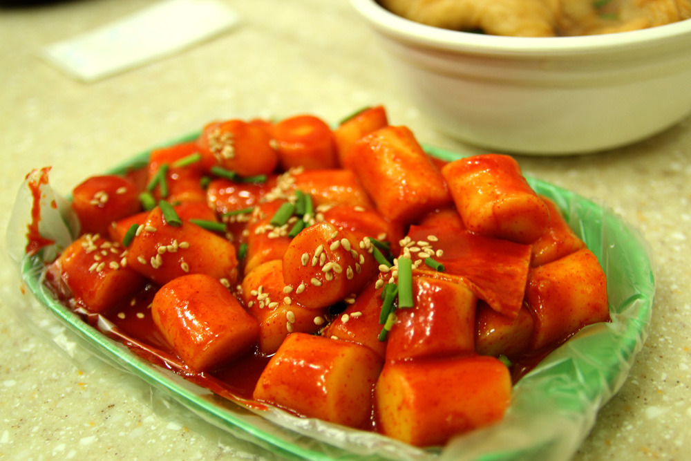 국물많은 떡볶이 vs 찐득한 떡볶이 | 인스티즈
