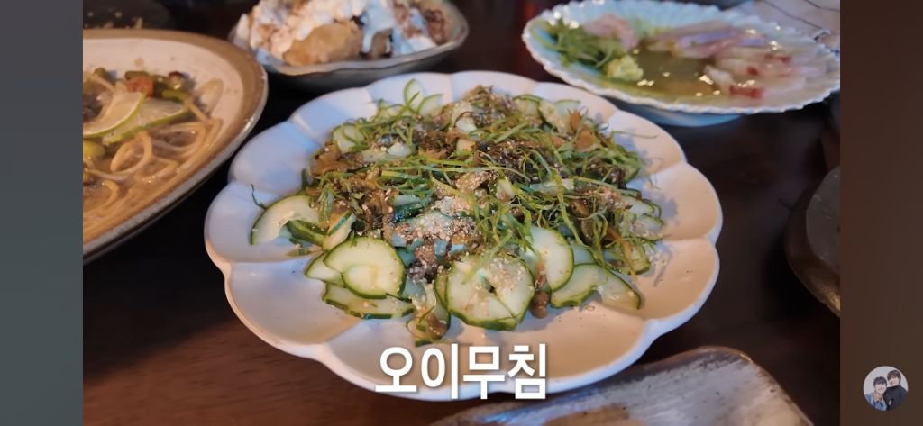 이자카야에서 여자 3명이 먹은 것들 (feat. 유튜버 김은하와 허휘수) | 인스티즈