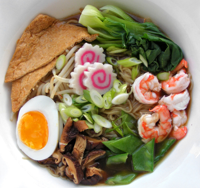 야 너네 육개장컵라면안에있는 빙글빙글햄이 뭔지아냐 | 인스티즈