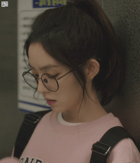 웹드라마에서 안경 쓴 아이린.gif | 인스티즈