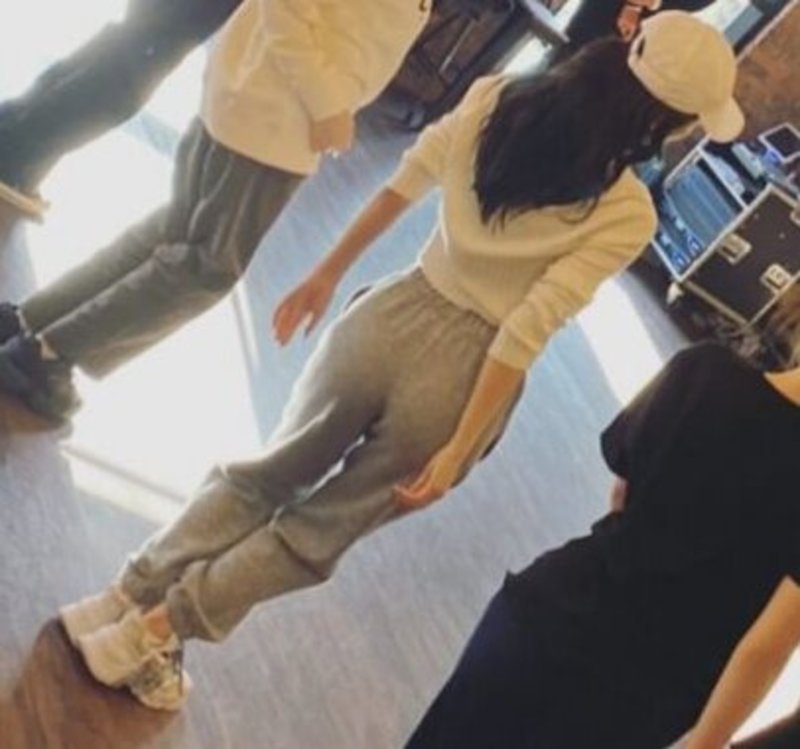 레드벨벳 슬기 뒤태.gif | 인스티즈