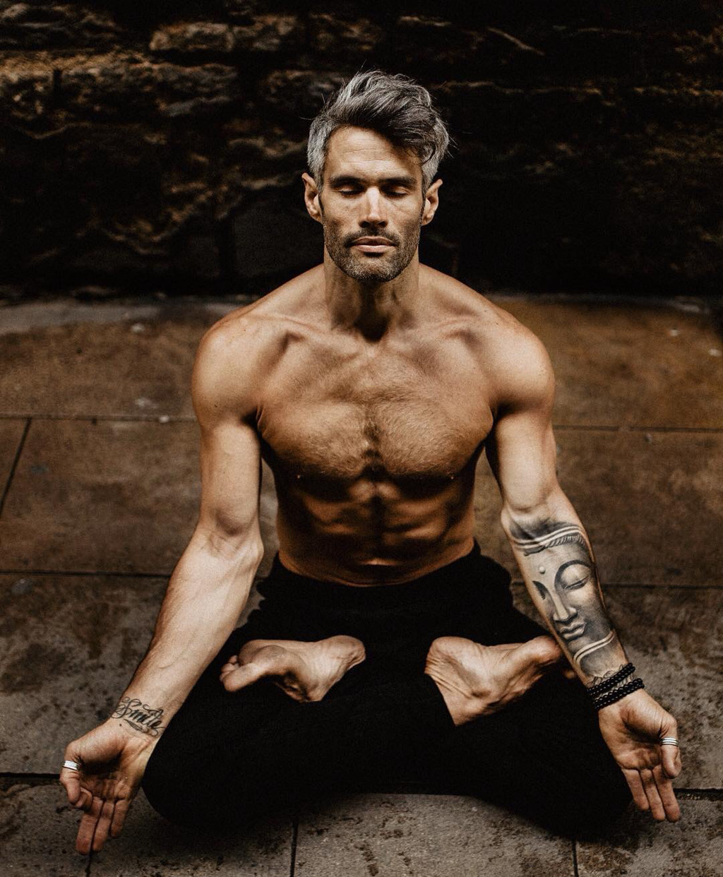 요가하는 남자 요기(yogi) | 인스티즈