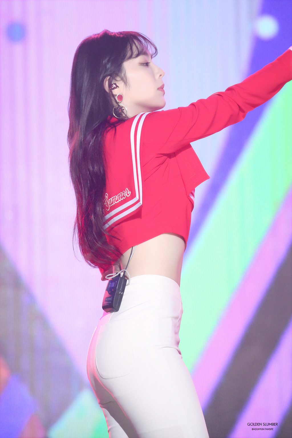 ㄹㅇ루다가 는 아이린의 옆태.jpg | 인스티즈