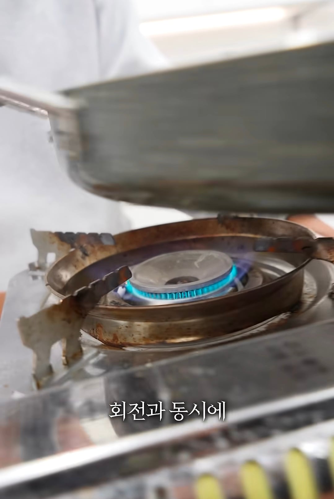 홈메이드 카다이프 기계를 만들어버린 유튜버 | 인스티즈