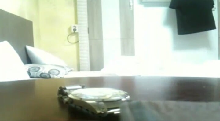 여친 씻으러 간 사이에 몰카 셋팅하는 남친들 | 인스티즈