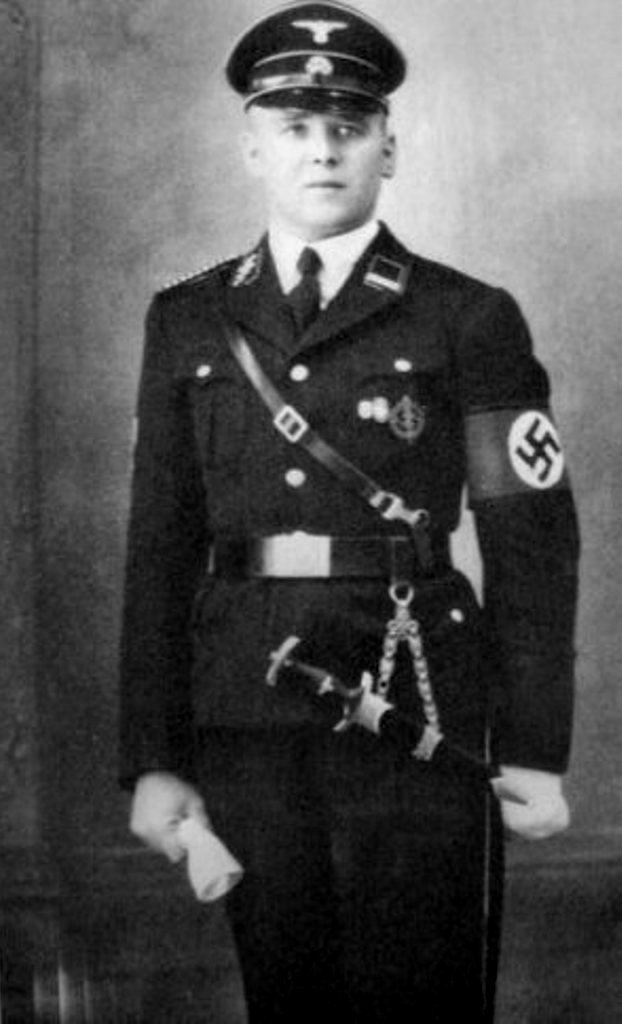  히틀러가 젊은이들을 현혹시키기 위해 만들었던 나치제복.jpg | 인스티즈