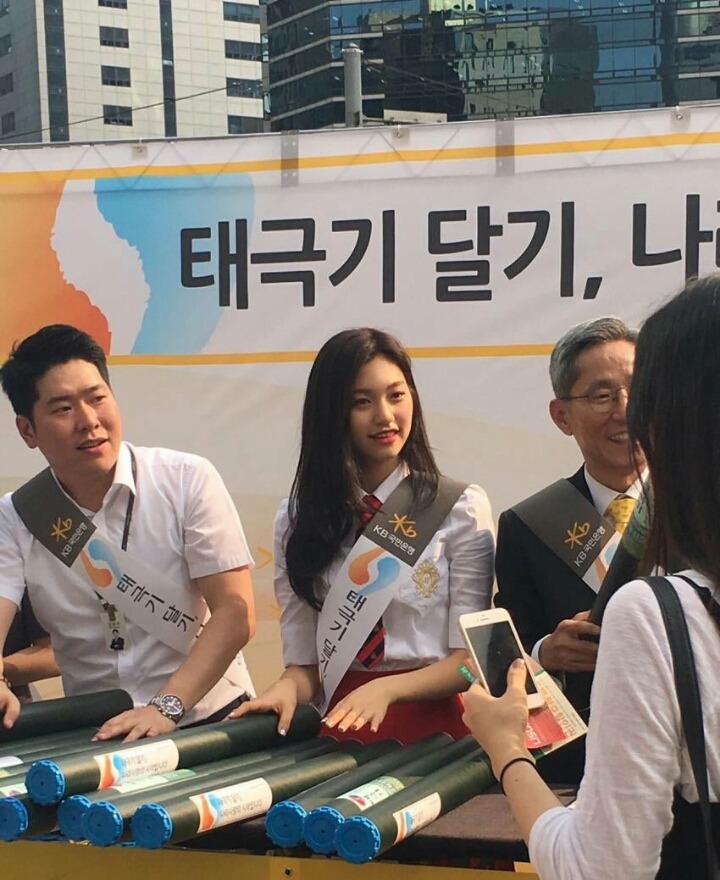 오늘 강남역에 뜬 아이오아이 김도연 실물 직찍 | 인스티즈