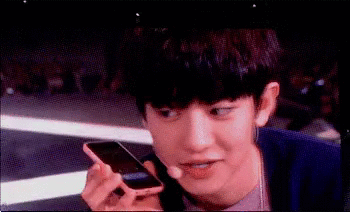 손 큰 남자연예인들의 실감나는 손크기 비교짤ㄷㄷㄷ.jpg | 인스티즈