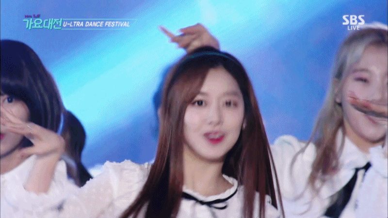 조보아+전혜빈 닯았다고 언급되는 여자 아이돌.gif | 인스티즈