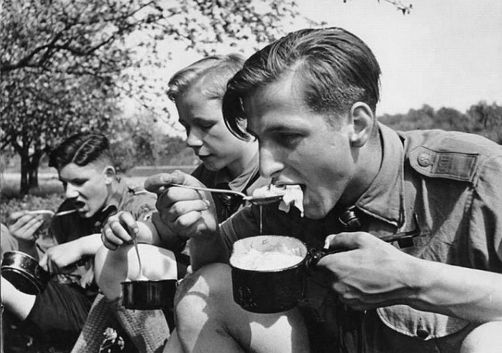 과거 독일에서 유행했던머리.jpg | 인스티즈