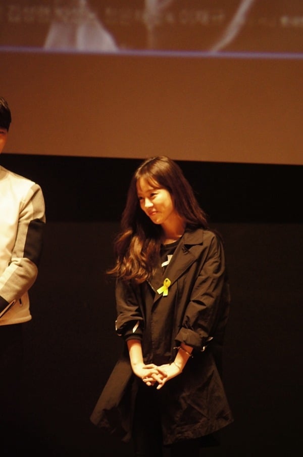 작지만 예쁜 한지민.jpgif | 인스티즈