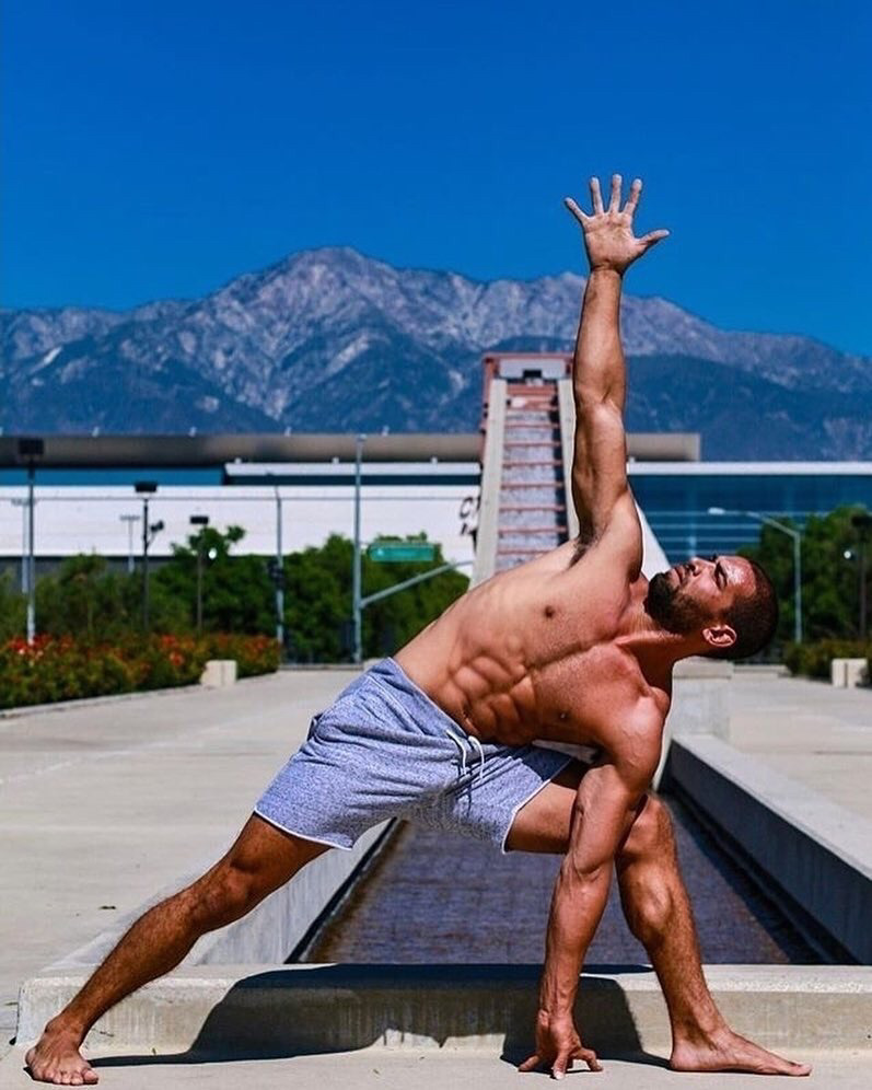 요가하는 남자 요기(yogi) | 인스티즈