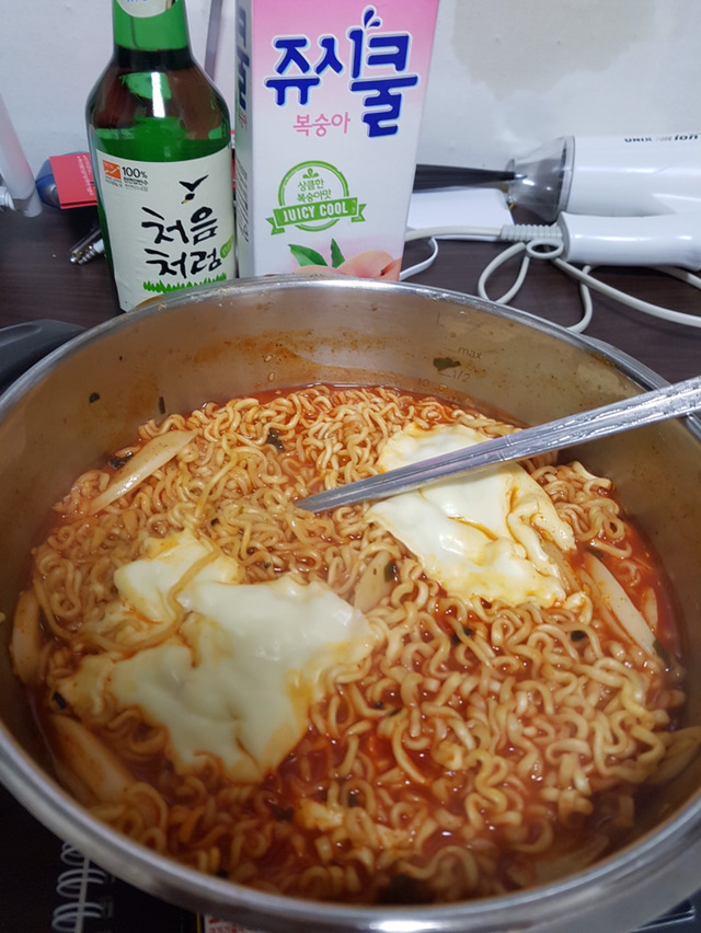 흔한 20대의 집에서 먹은 혼술 안주 + 혼밥들 .JPG | 인스티즈
