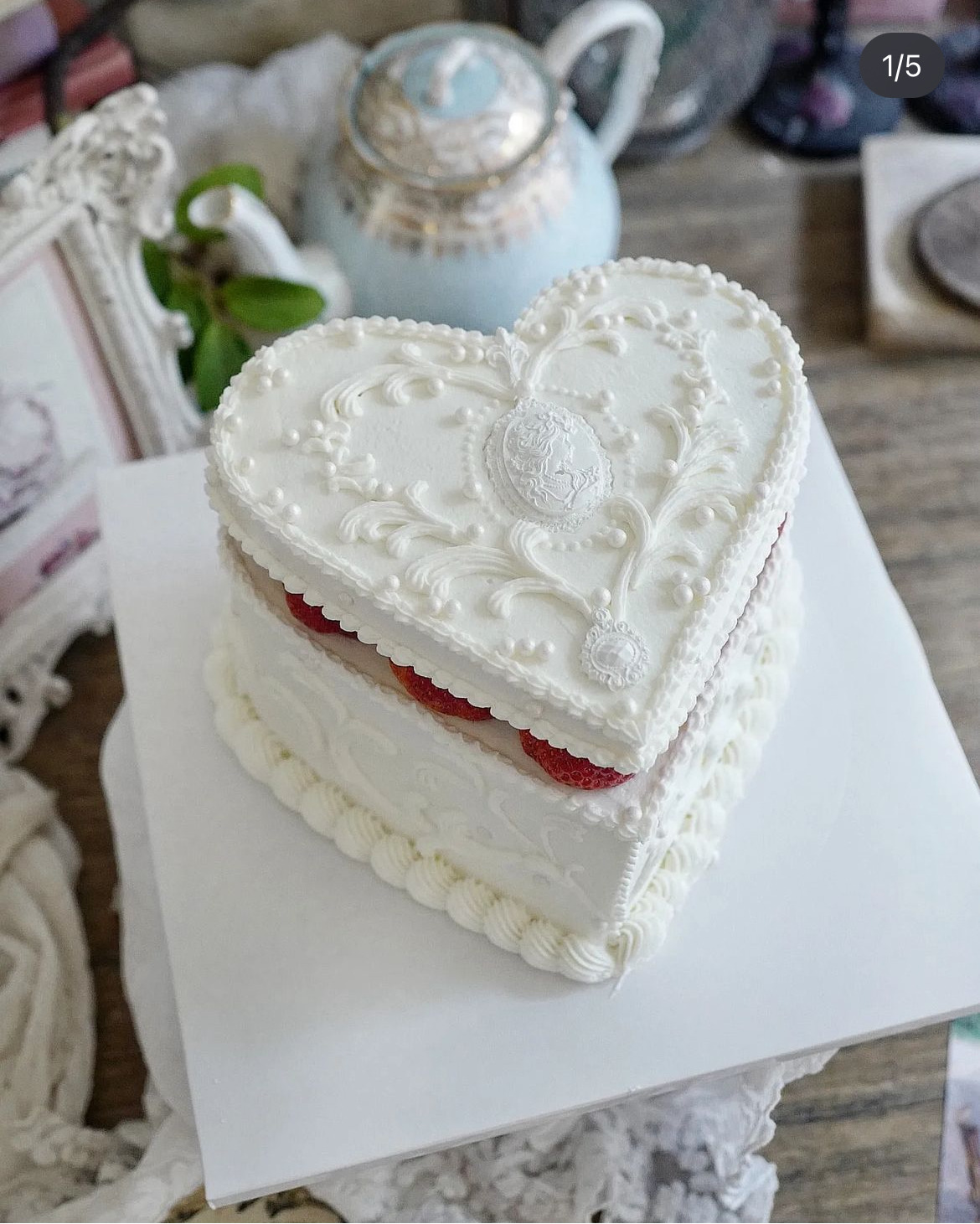 로판에 나올 것 같이 생긴 화려한 케이크.jpg | 인스티즈