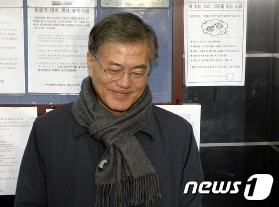 안철수에게 문전박대 당한 문재인.jpg | 인스티즈