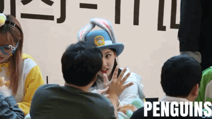 의외로 손이 되게 큰 여돌 | 인스티즈