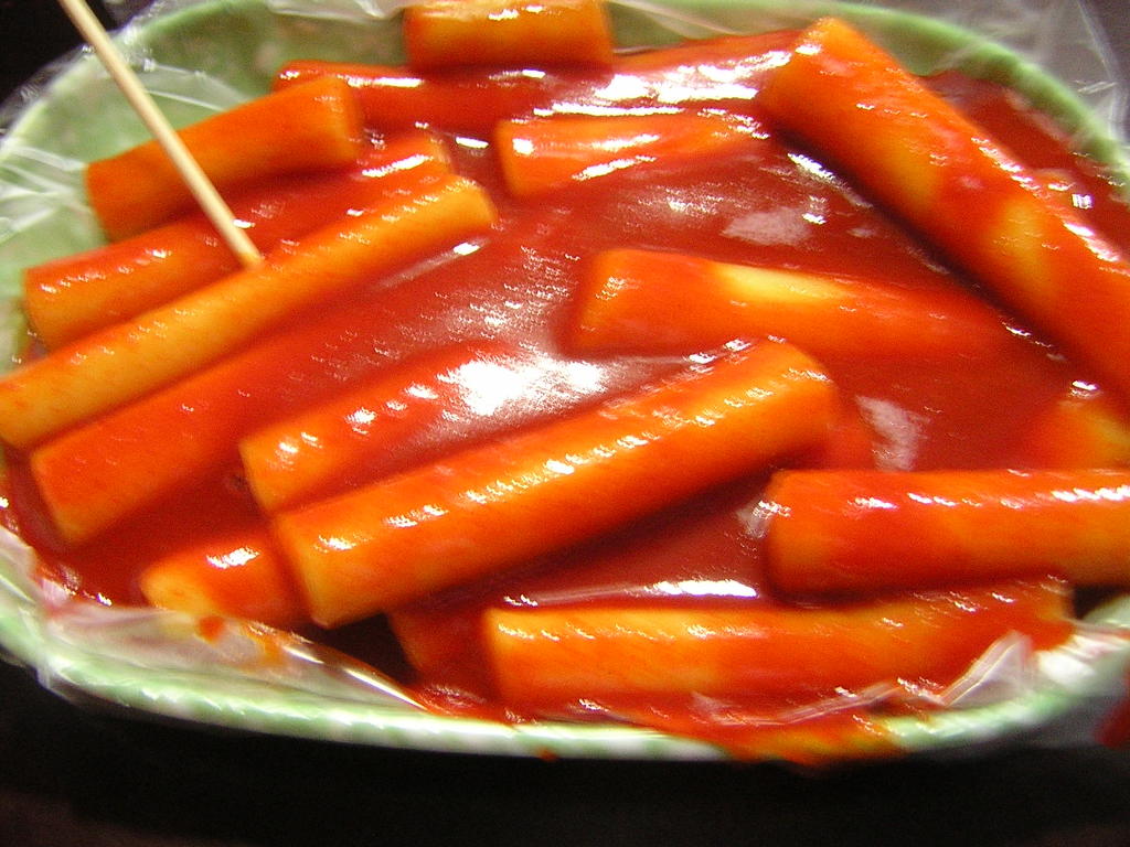 국물많은 떡볶이 vs 찐득한 떡볶이 | 인스티즈
