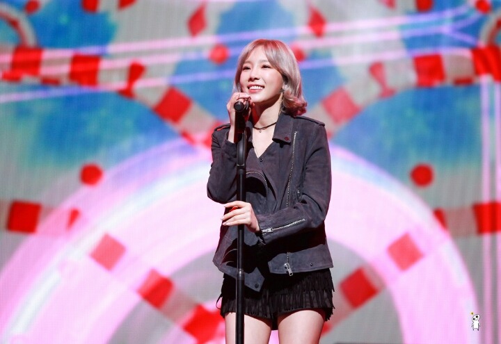 최근 태연 뒤태.jpg | 인스티즈