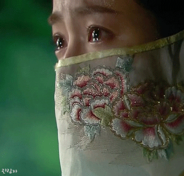 작지만 예쁜 한지민.jpgif | 인스티즈