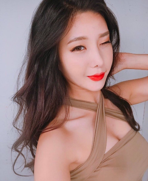 분위기 묘하고 섹시하고 이쁜 치어리더 .jpg | 인스티즈