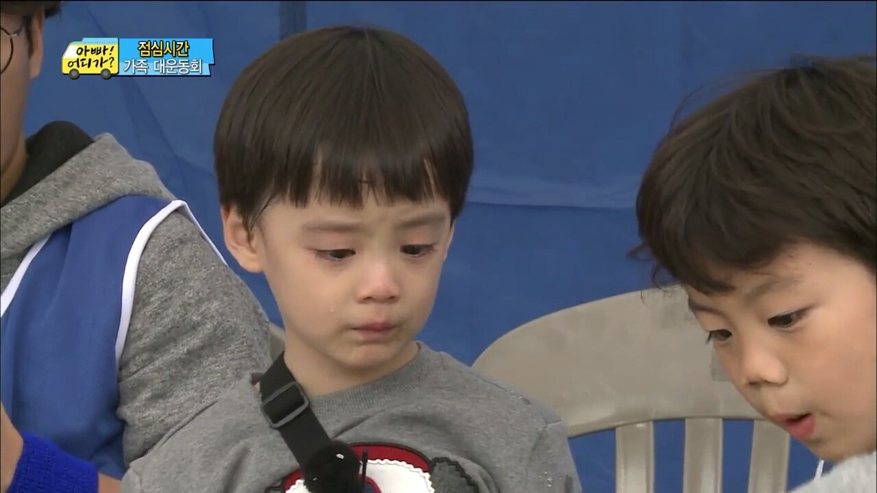 [아빠어디가] 찬형이 형한테 맛있는 반찬 뺏겼던 찬호가 운 진짜 이유 | 인스티즈