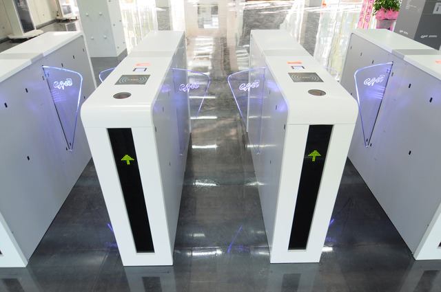 나 돈 좀 많이 번듯;;;ㅎㅎㅎ 그래서 도서관 하나 세우려고! ^0^!!!! | 인스티즈