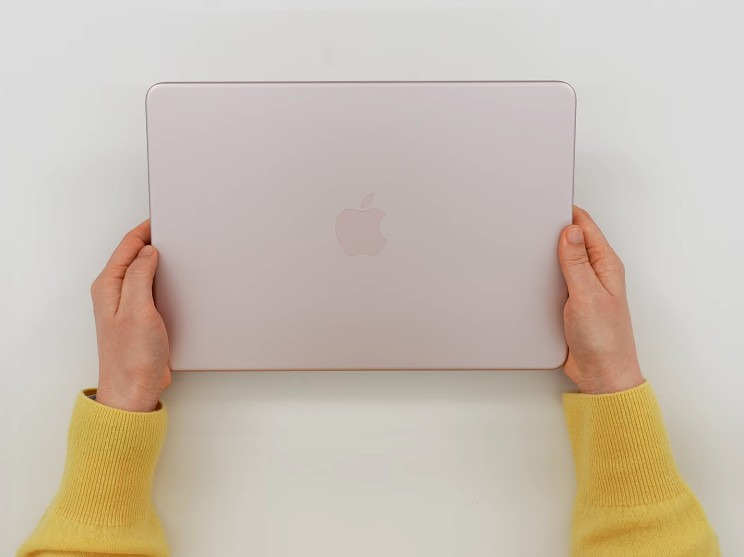 잇섭이 직접 사용해본 저가형 맥북 네오 실제 체감성능.jpg | 인스티즈