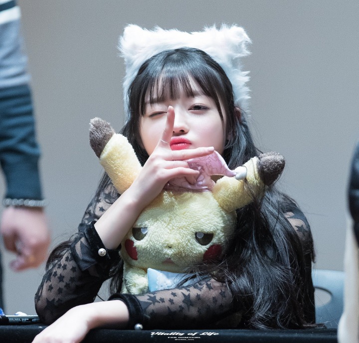 오마이걸 유아의 엄청난 비율.jpg | 인스티즈