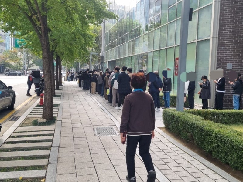 요즘 난리라는 유니클로 콜라보.jpg | 인스티즈
