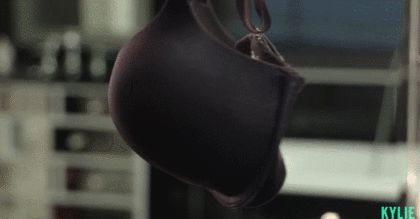 사이즈가 2컵 커지는 빅시 밤쉘브라(feat.카일리제너) | 인스티즈