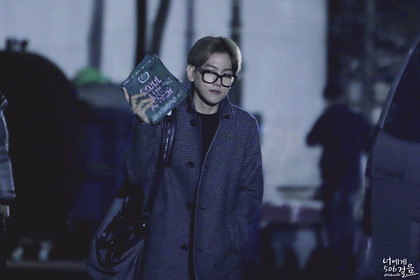 엑소 백현과 방탄소년단 뷔가 친해지는 과정.jpg | 인스티즈