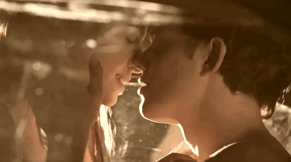 남배우들 키스신 찍을때 습관 있는거 보면 재밌지 않냐 | 인스티즈