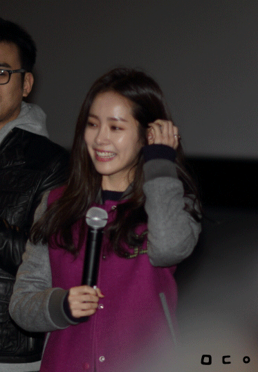 작지만 예쁜 한지민.jpgif | 인스티즈