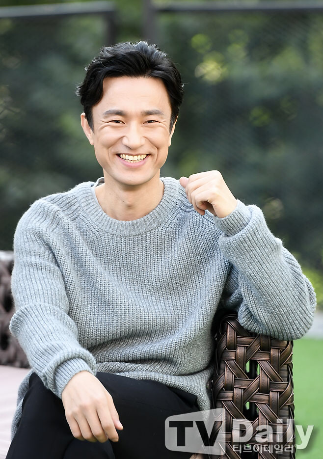 배우 김병철과 조우진.. 그 닮음에 관하여.. | 인스티즈