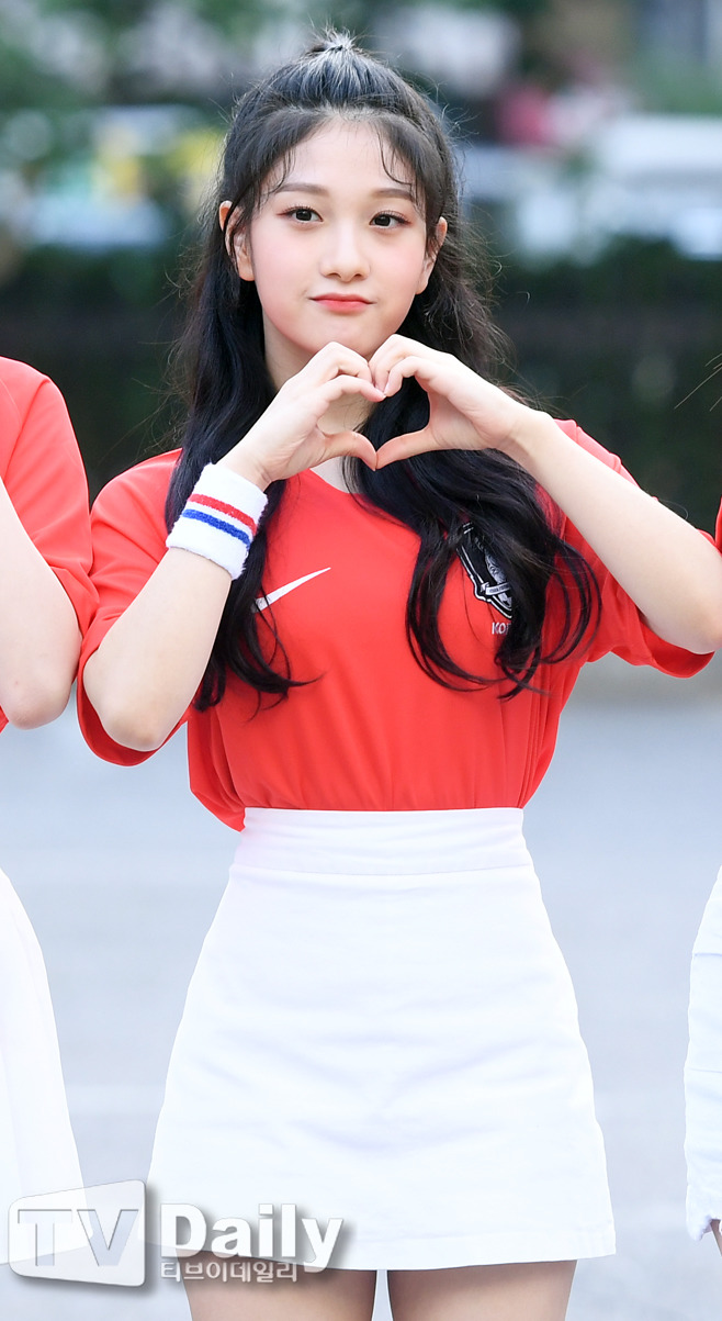 안경이 잘어울리는 프로미스나인 이서연 | 인스티즈