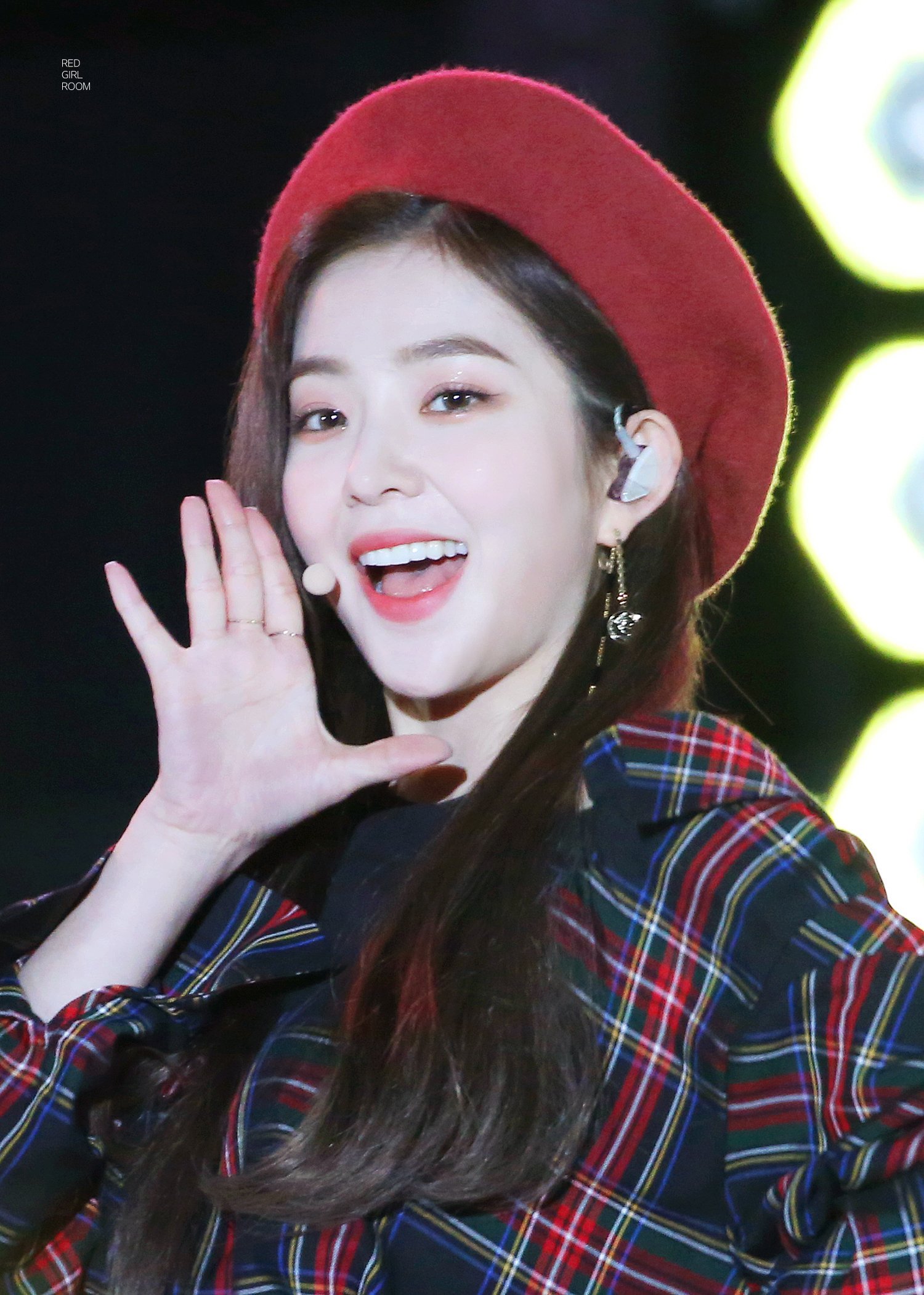 베레모가 잘어울리는 레드벨벳 아이린.jpgif | 인스티즈