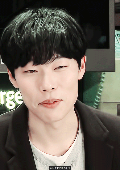 류준열이 여자들에게 인기 많은 이유 ㄷㄷ | 인스티즈