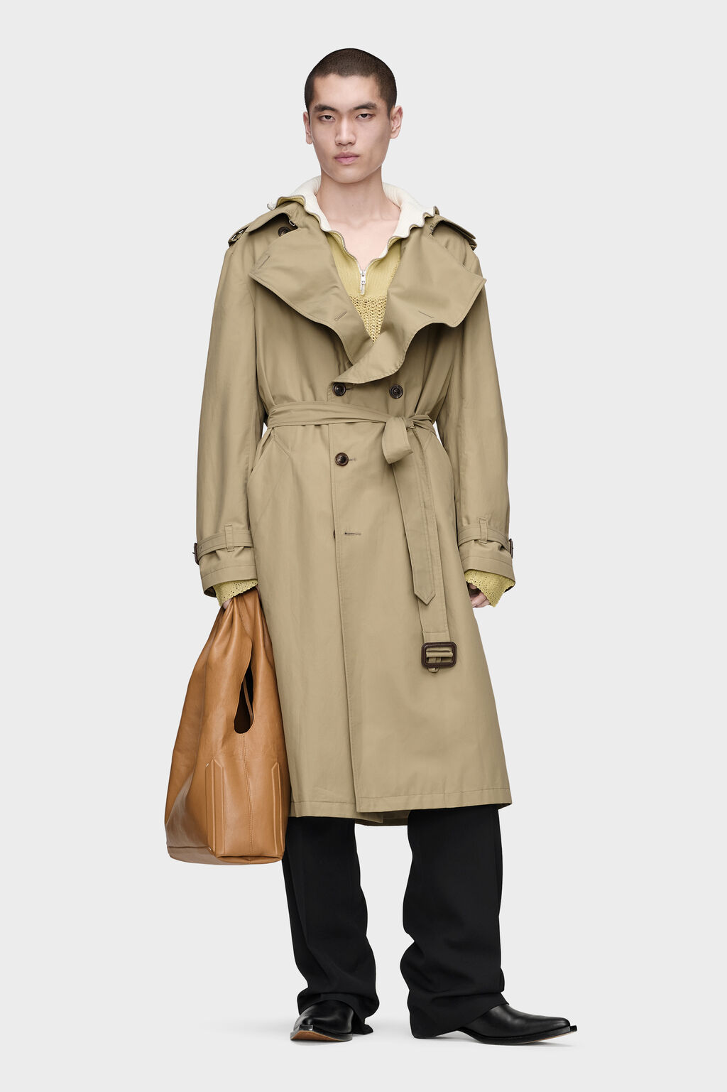 프랑스 명품 메종 마르지엘라가 최근 출시한 박스백 | 인스티즈