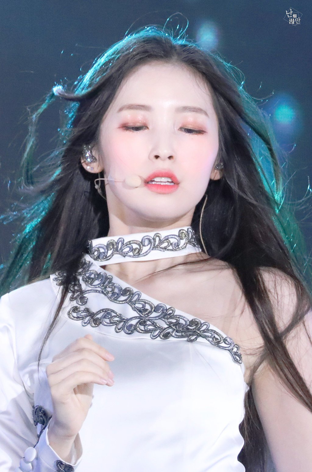 분위기있는 오마이걸 아린이.jpgif | 인스티즈