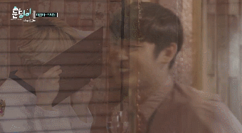 남팬 앞에서 정신 못 차리는 마크.gif | 인스티즈